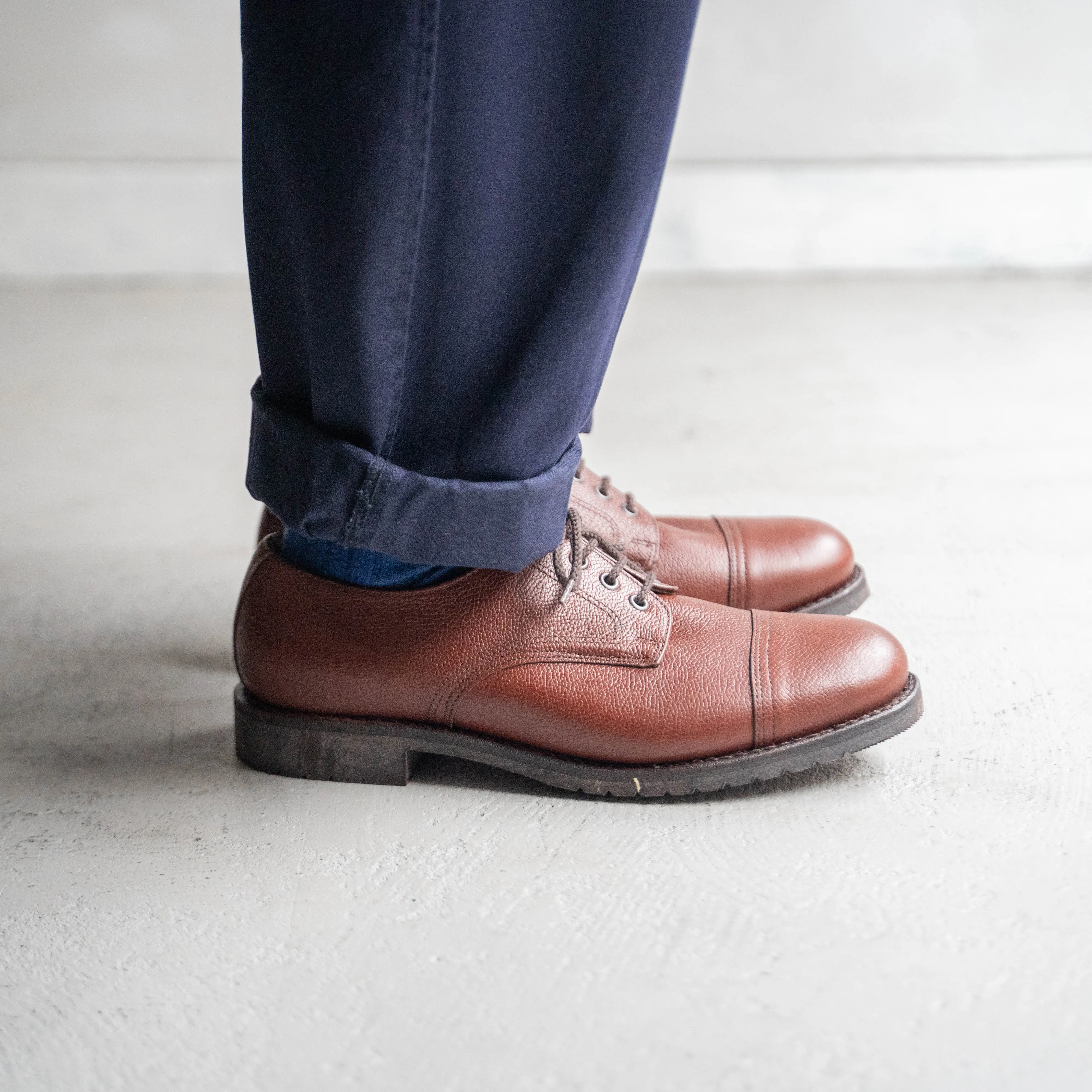 around 1990s Dutch military bordeaux color leather shoes 'dead stock'