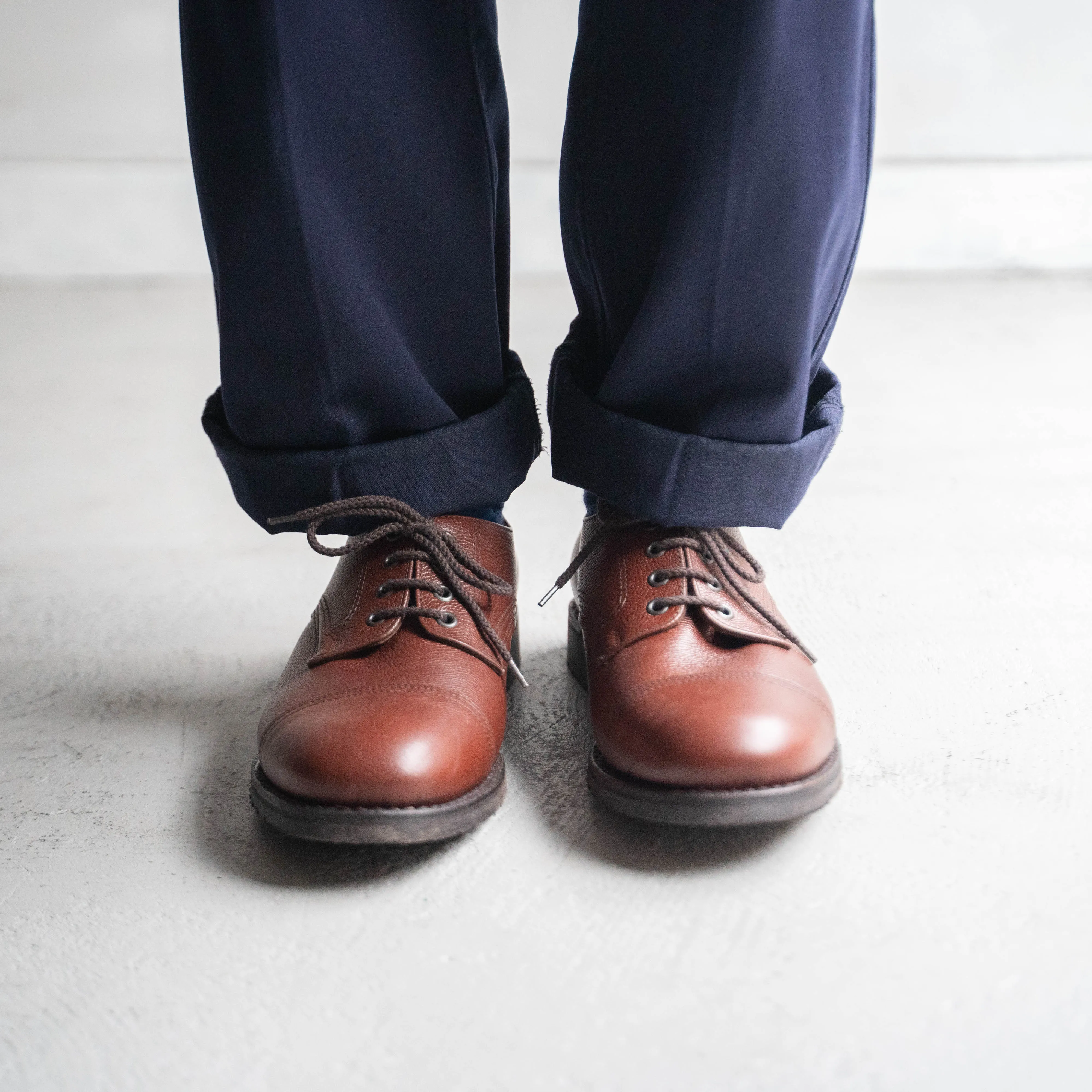 around 1990s Dutch military bordeaux color leather shoes 'dead stock'