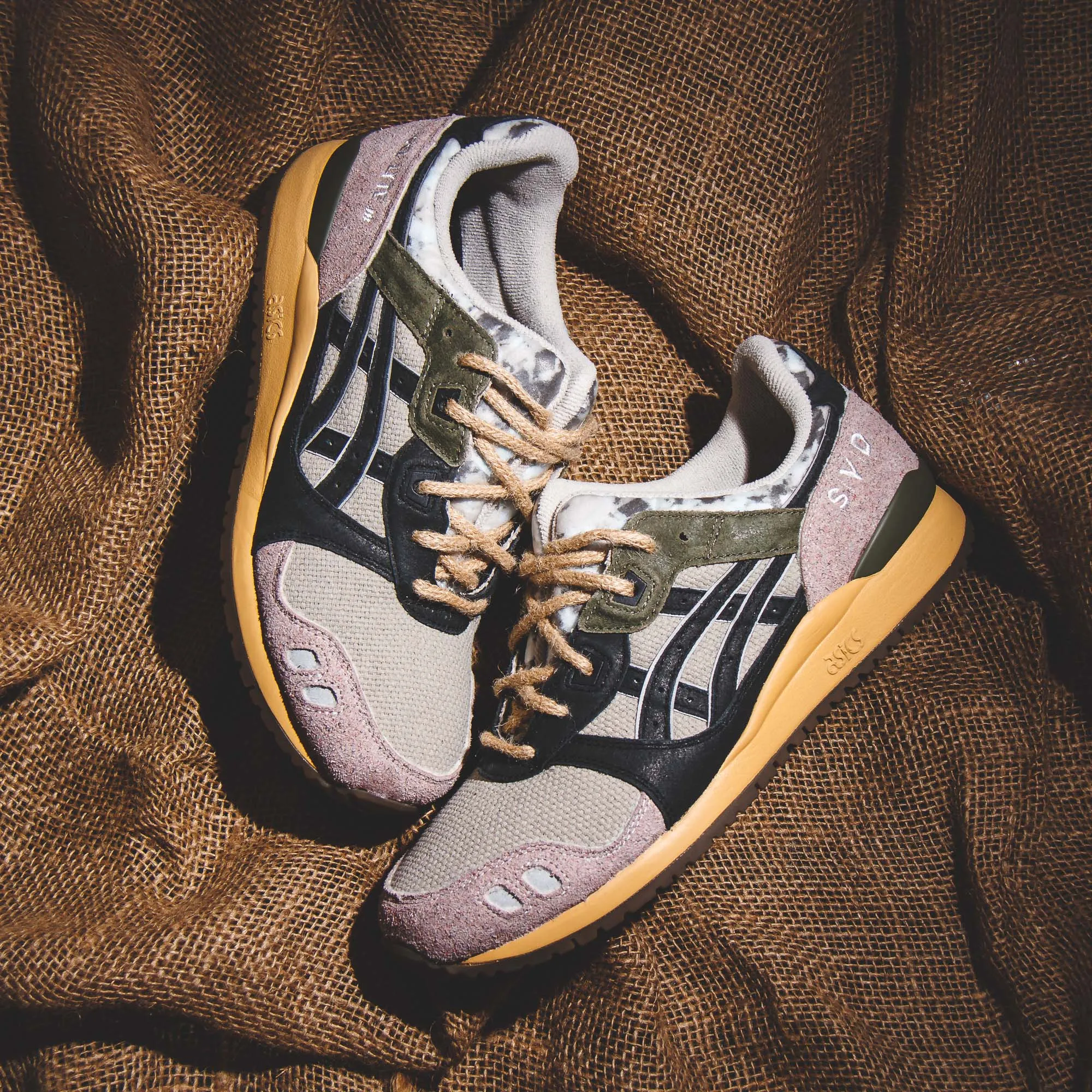 Asics Men Gel-Lyte III OG x SVD Beige Black 1203A122-250