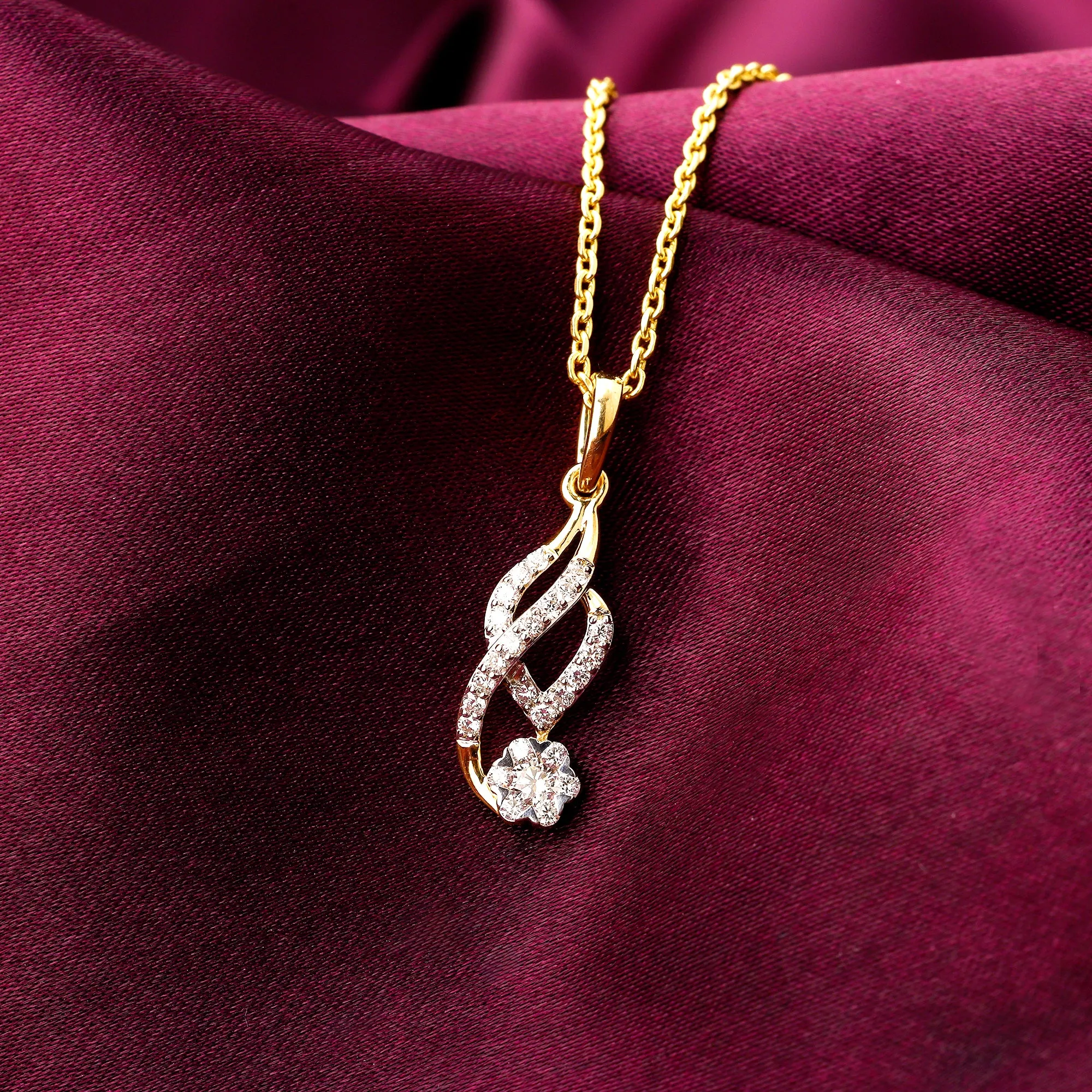 Gold Classic Flow Diamond Pendant